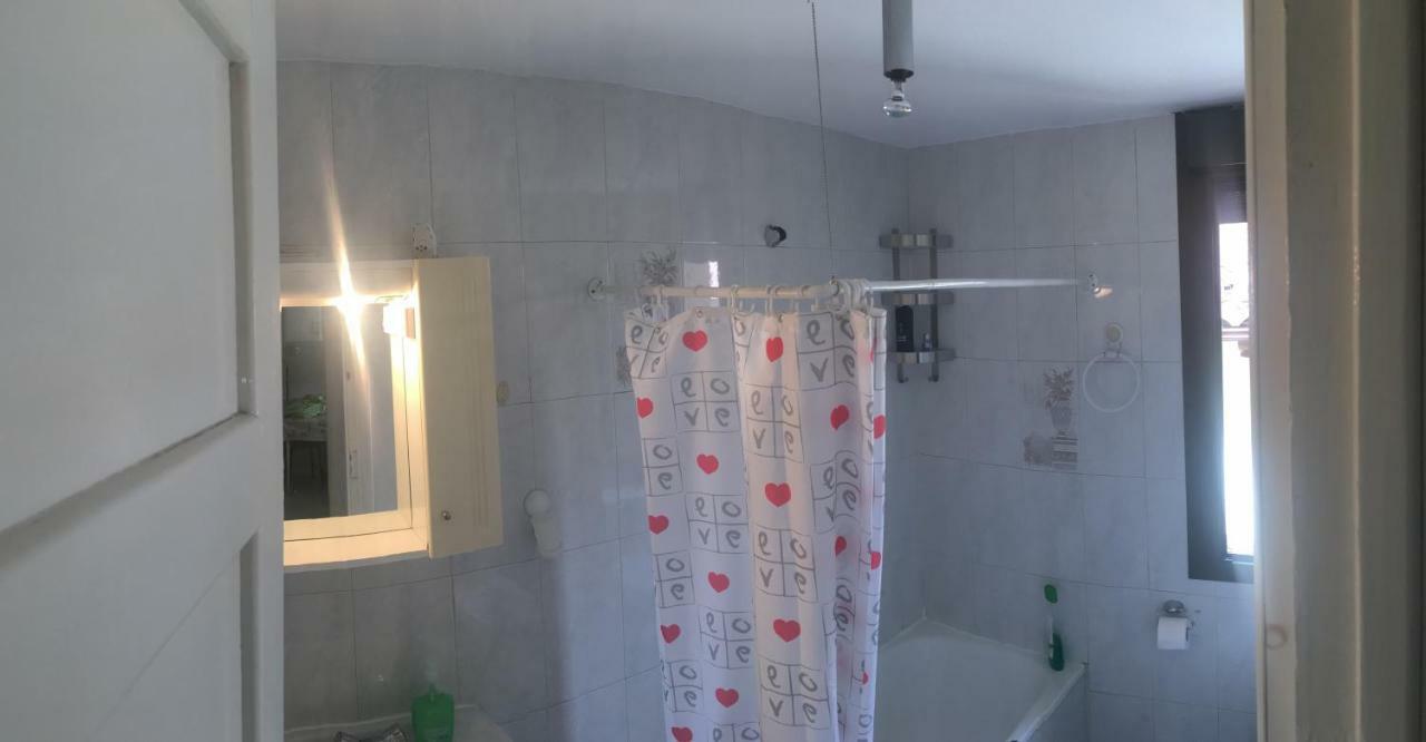 Piso En El Humedo, Al Lado Plaza Mayor Leon Ngoại thất bức ảnh