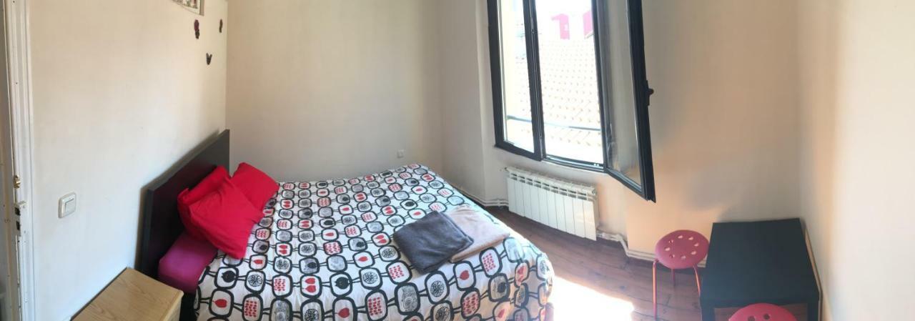 Piso En El Humedo, Al Lado Plaza Mayor Leon Ngoại thất bức ảnh