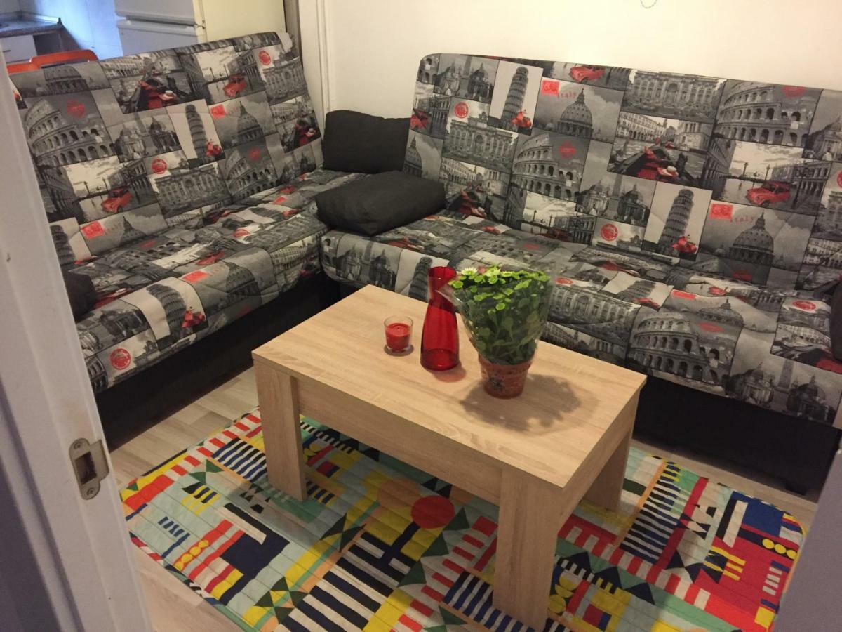 Piso En El Humedo, Al Lado Plaza Mayor Leon Ngoại thất bức ảnh